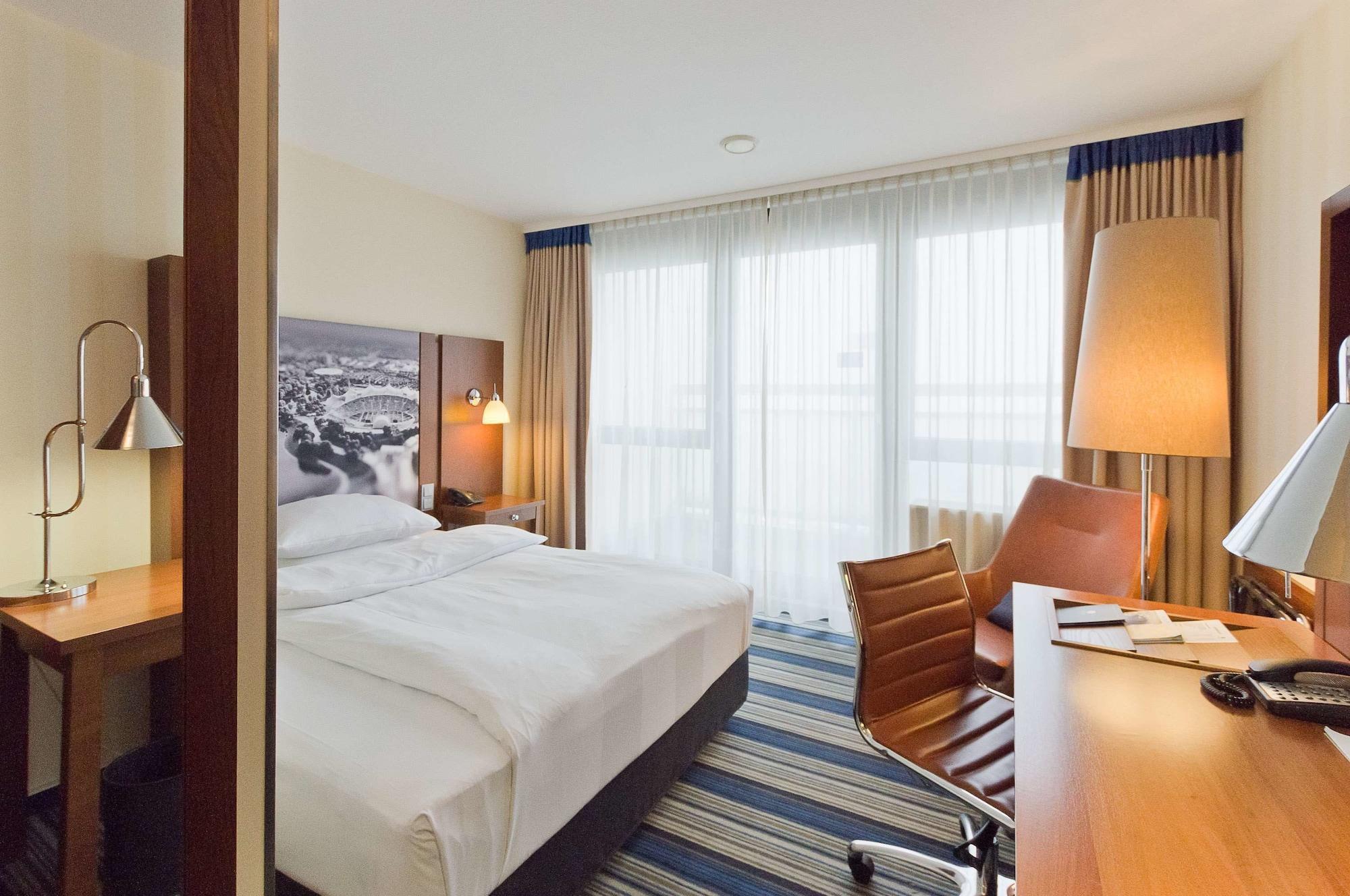 Arthotel Ana Im Olympiapark Мюнхен Екстериор снимка